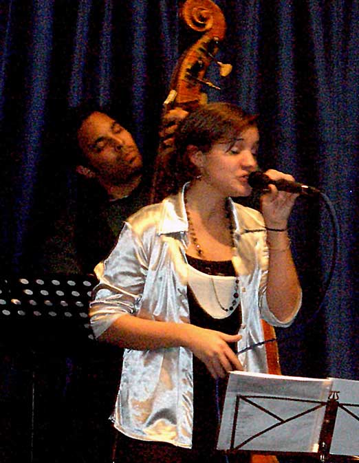 Julia und Contrabass